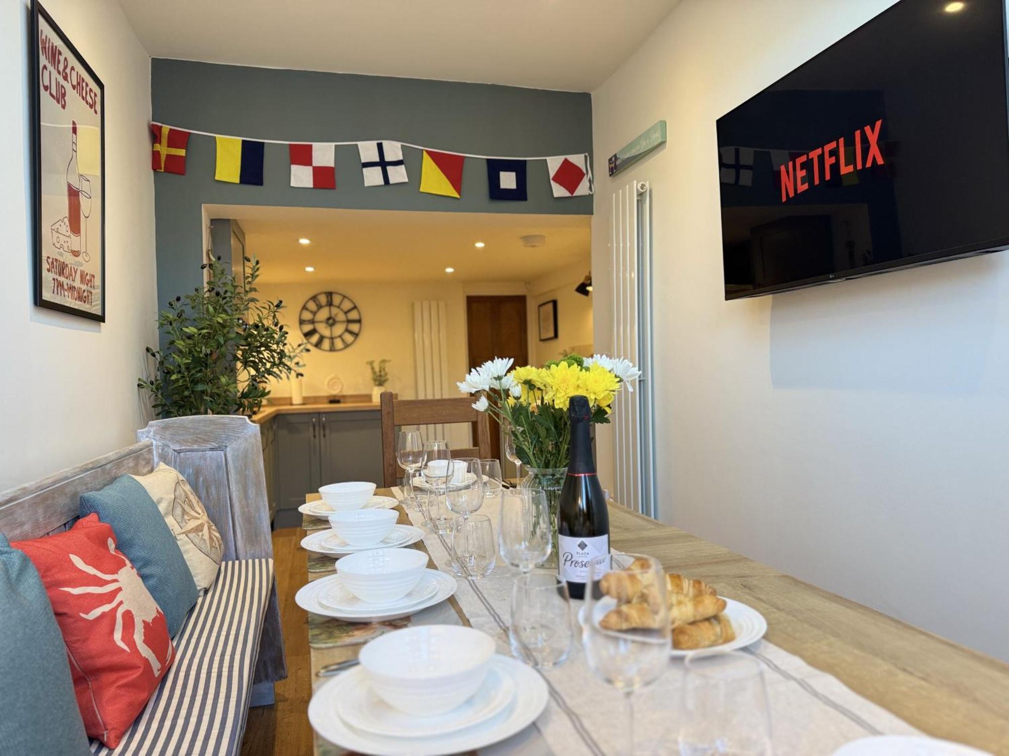 Driftwood House - Luxury Dog-Friendly Townhouse In Cowes, Steps From Marina Βίλα Cowes  Εξωτερικό φωτογραφία